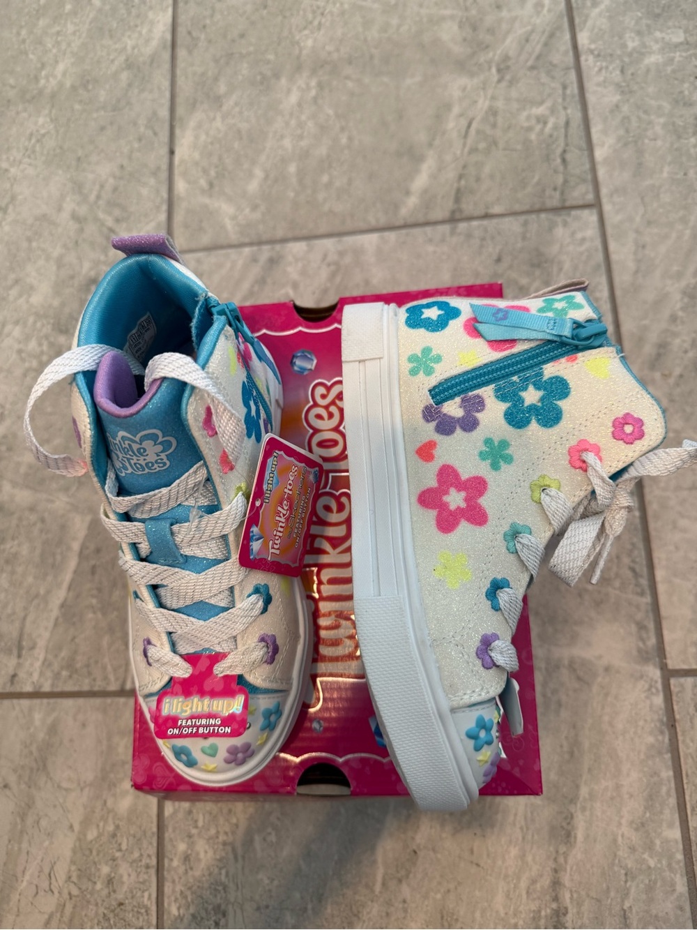 New girls Skechers Twinkle toes sz 12 White High-Top Shoes light up